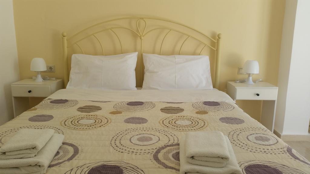 Antonios Hotel Apartments มาตาลา ห้อง รูปภาพ