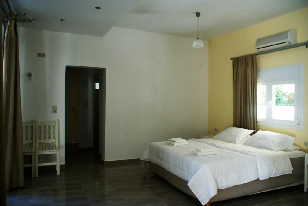 Antonios Hotel Apartments มาตาลา ภายนอก รูปภาพ