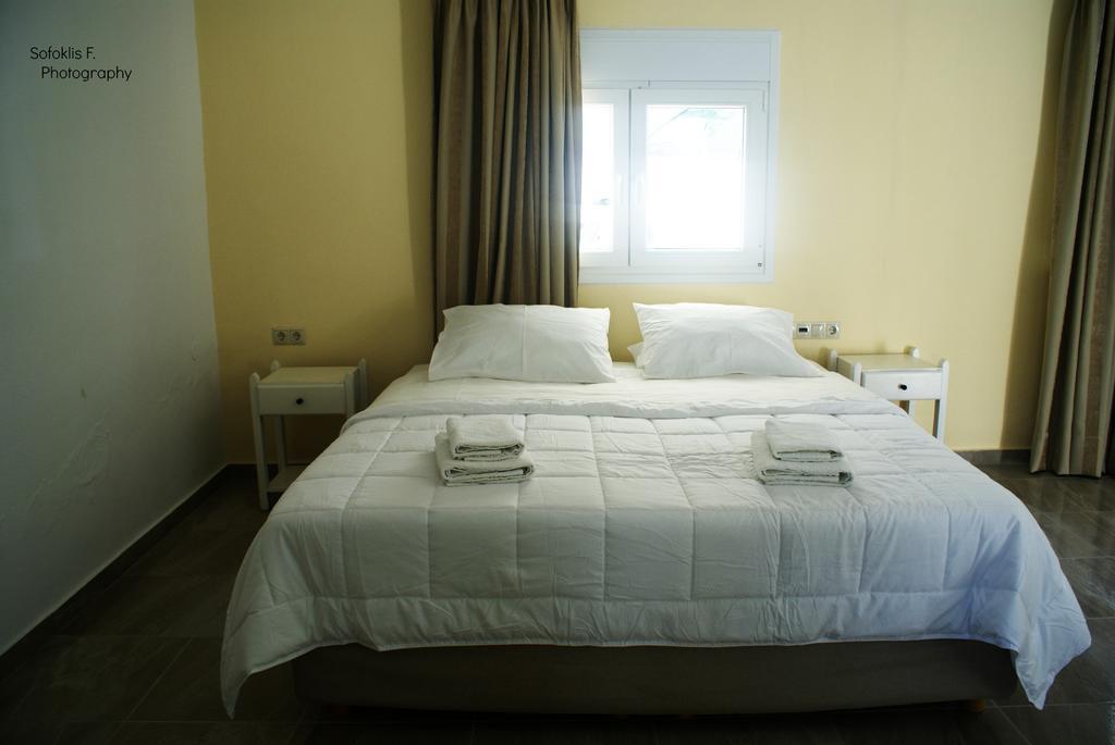 Antonios Hotel Apartments มาตาลา ห้อง รูปภาพ