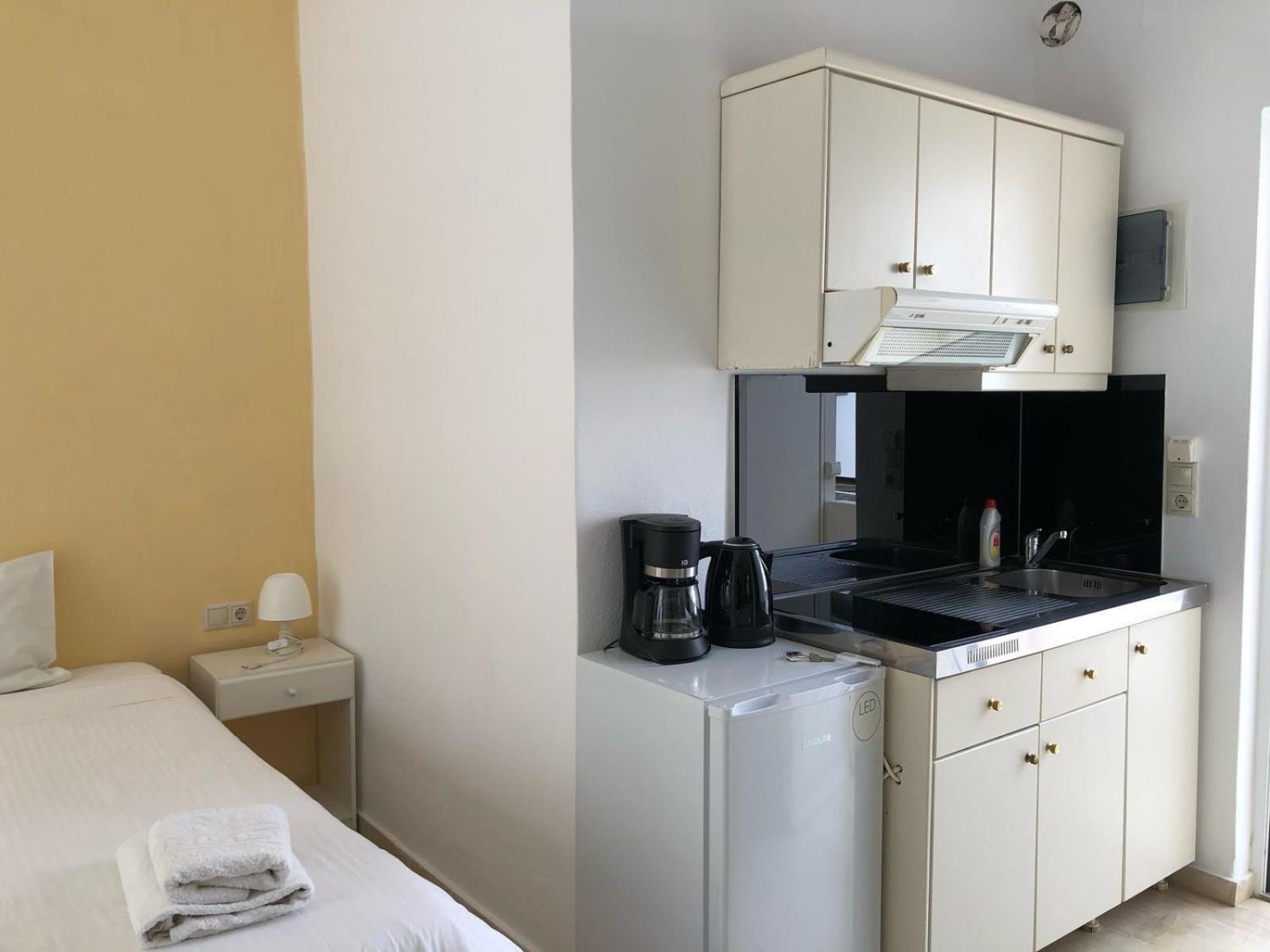 Antonios Hotel Apartments มาตาลา ภายนอก รูปภาพ
